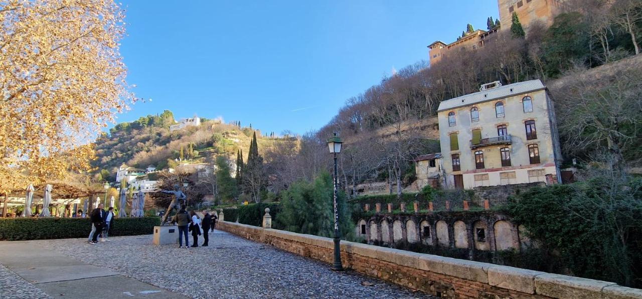 Patrimonio Arabe Vista A La Alhambra Gasthof Granada