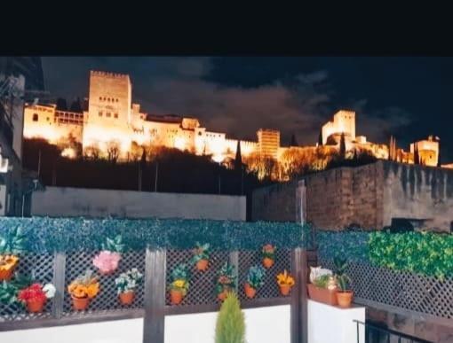 Gasthof Patrimonio Arabe Vista A La Alhambra Granada